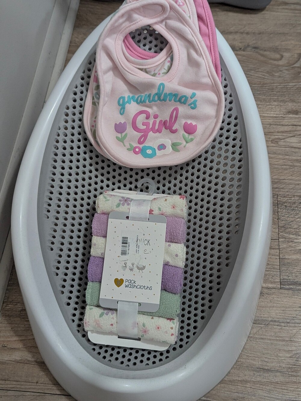 Angel Care Baby Bath & Wash Cloths Bibs Bundle